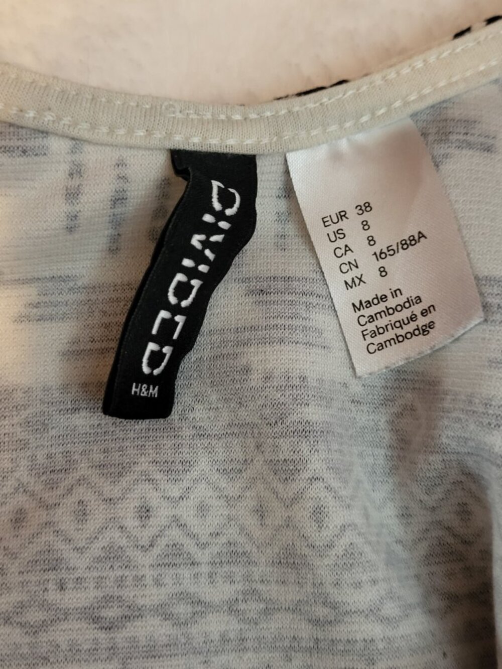 DIVIDED fit-and-flare style black-and-white geometric tribal-inspired Size 8 - Picture 10 of 14